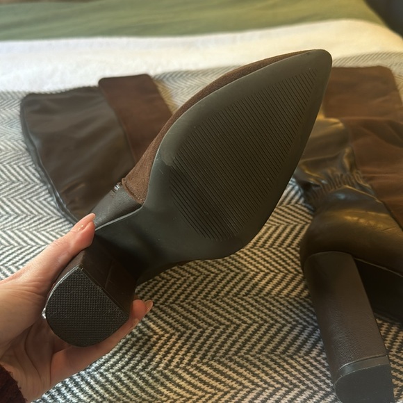 Combo of suede and leather heeled boots in chocolate color - Picture 3 of 7